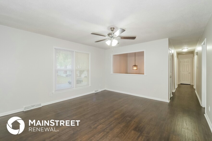 Building Photo - 7616 N Serene Ave