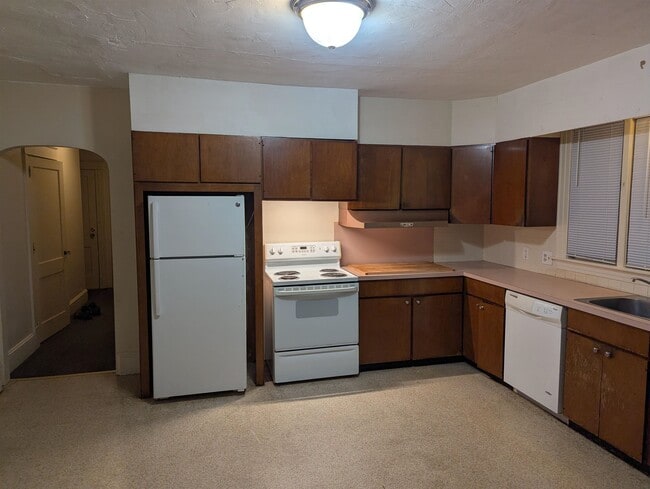 Building Photo - 26 Fair St