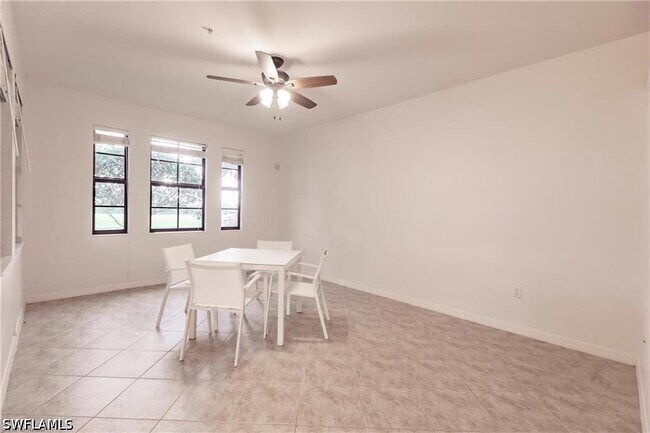 Building Photo - 1375 Artesia Dr E