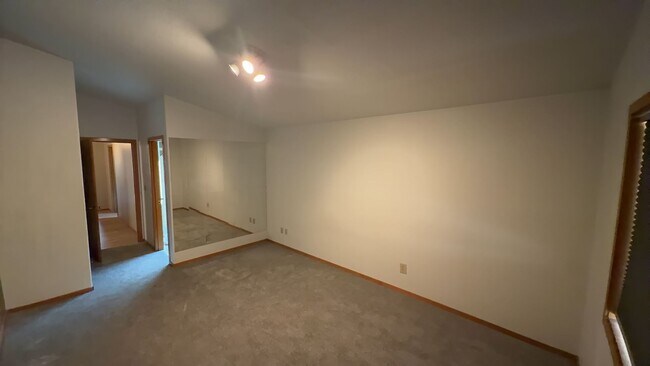 Building Photo - 2741 NE Laramie Way