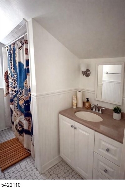 Building Photo - 7 Midland Ave