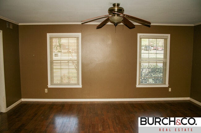 Building Photo - 1515 Kitchen St