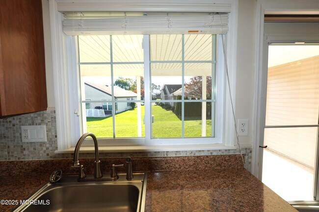 Building Photo - 49 Hastings Rd