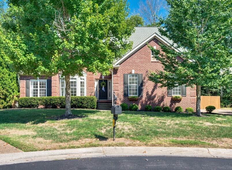 Primary Photo - 6428 Holly Trace Ct