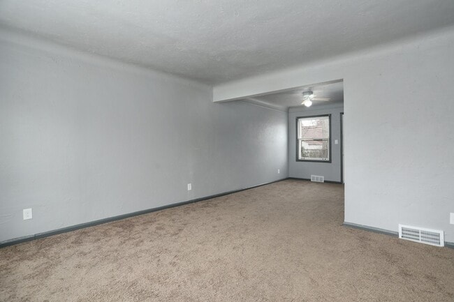 Building Photo - 18492 Greenfield Rd