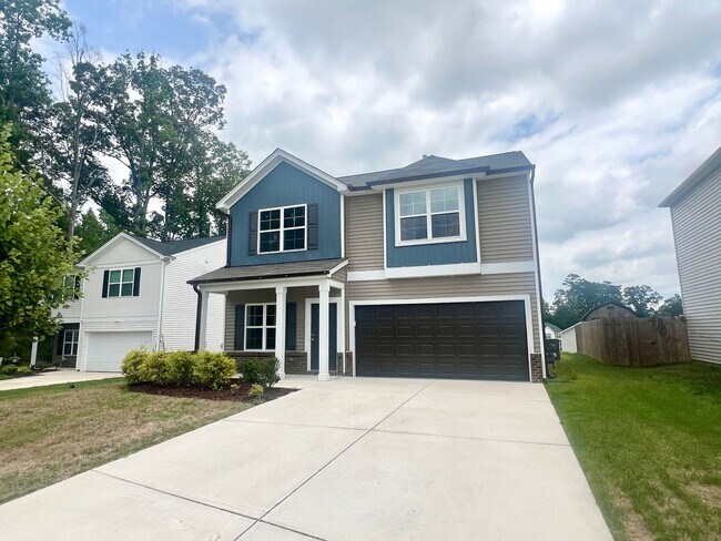 Building Photo - Welcome Home! 4BR/2.5BA in Manning Crossing – Elon