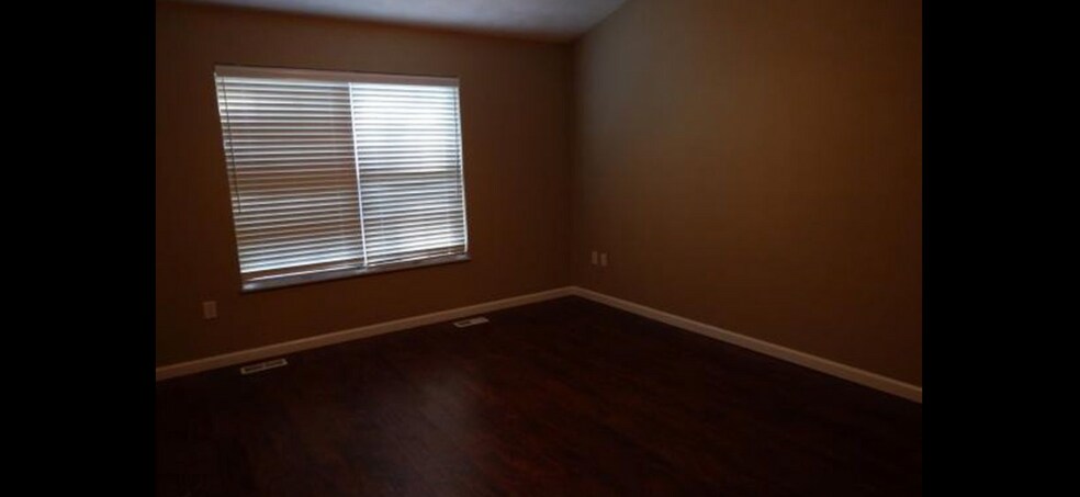 Building Photo - 2224 Madero Dr