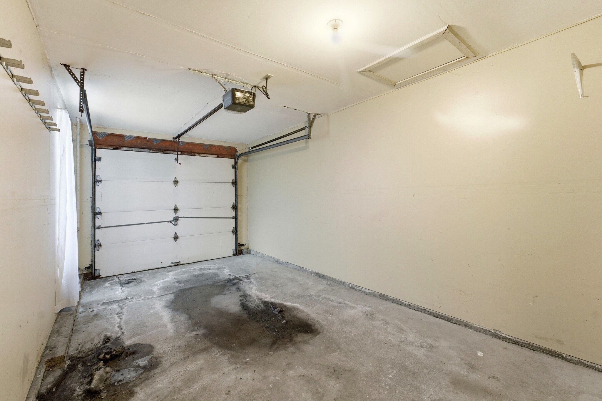 Building Photo - 217 Clearbrook Ct