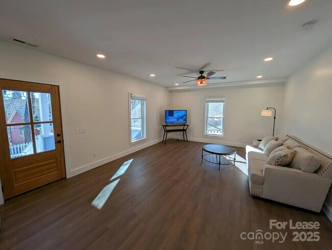 Building Photo - 24 Woodrow Ave