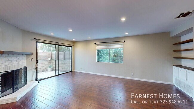 Building Photo - 7231 Balboa Blvd