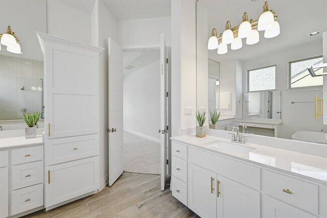 Building Photo - 905 Crestone Stream Dr