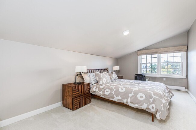 Building Photo - 279 Marcy St