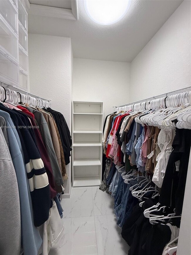 Building Photo - 21432 NE 2nd Path