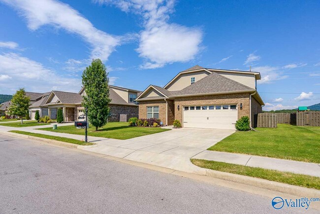 Building Photo - 3031 Greenway Cir SE