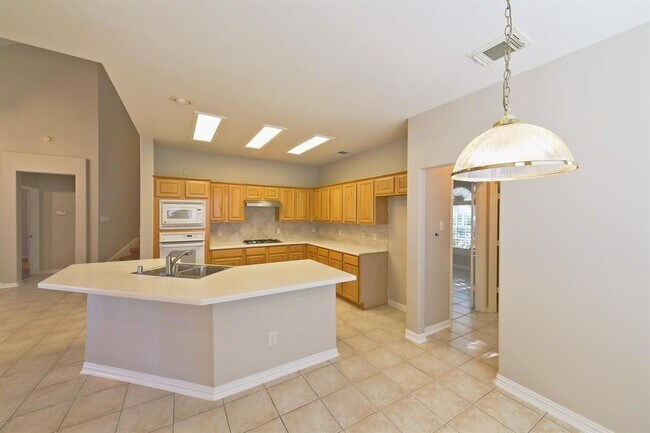 Building Photo - 407 Groveton Ridge Ln