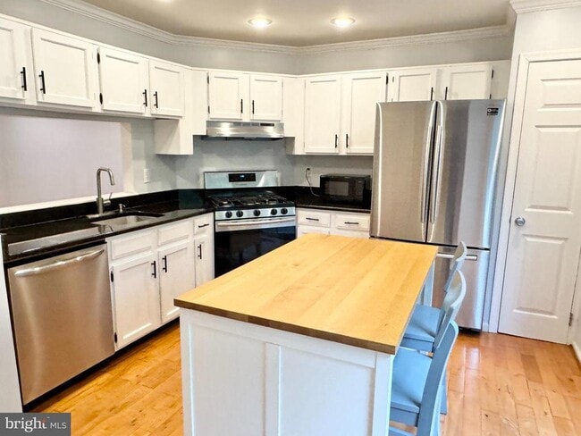 Building Photo - 12298 Granada Way