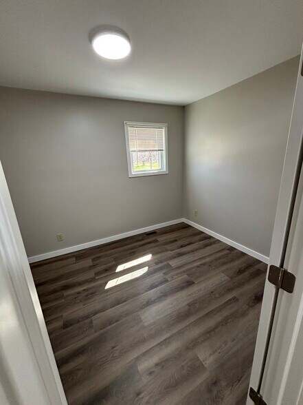 Building Photo - 892 Bartlett Rd