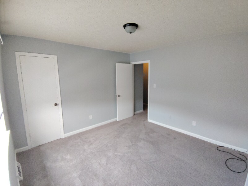 Building Photo - 73 Ferguson Dr