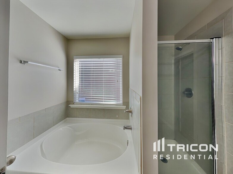 Building Photo - 119 Kasey Dr