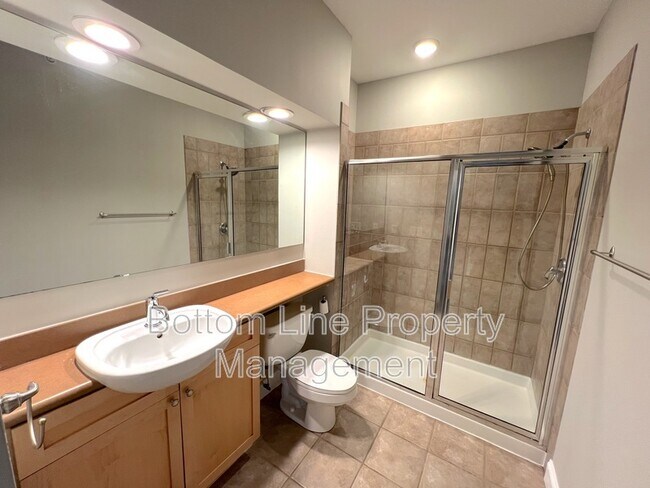 Building Photo - 738 Garden District Dr