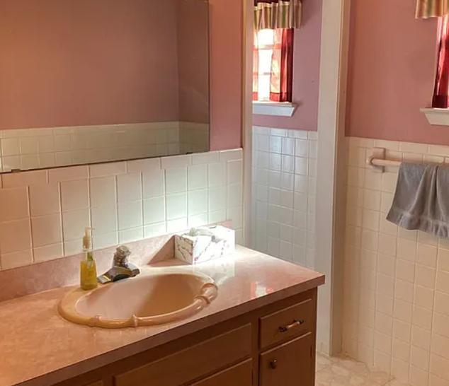 Building Photo - 2022 S High St