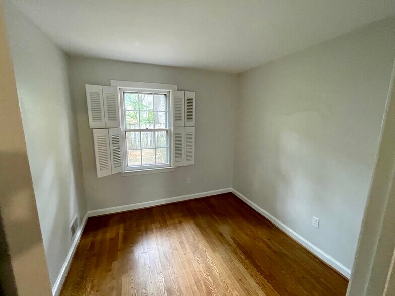 Building Photo - 11323 Palisades Ct