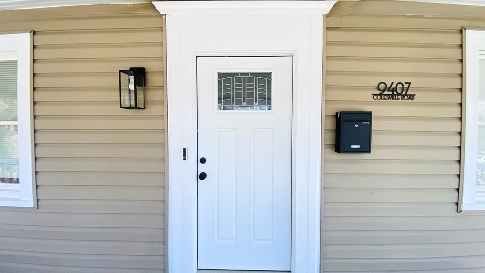 Building Photo - 9407 Colesville Rd