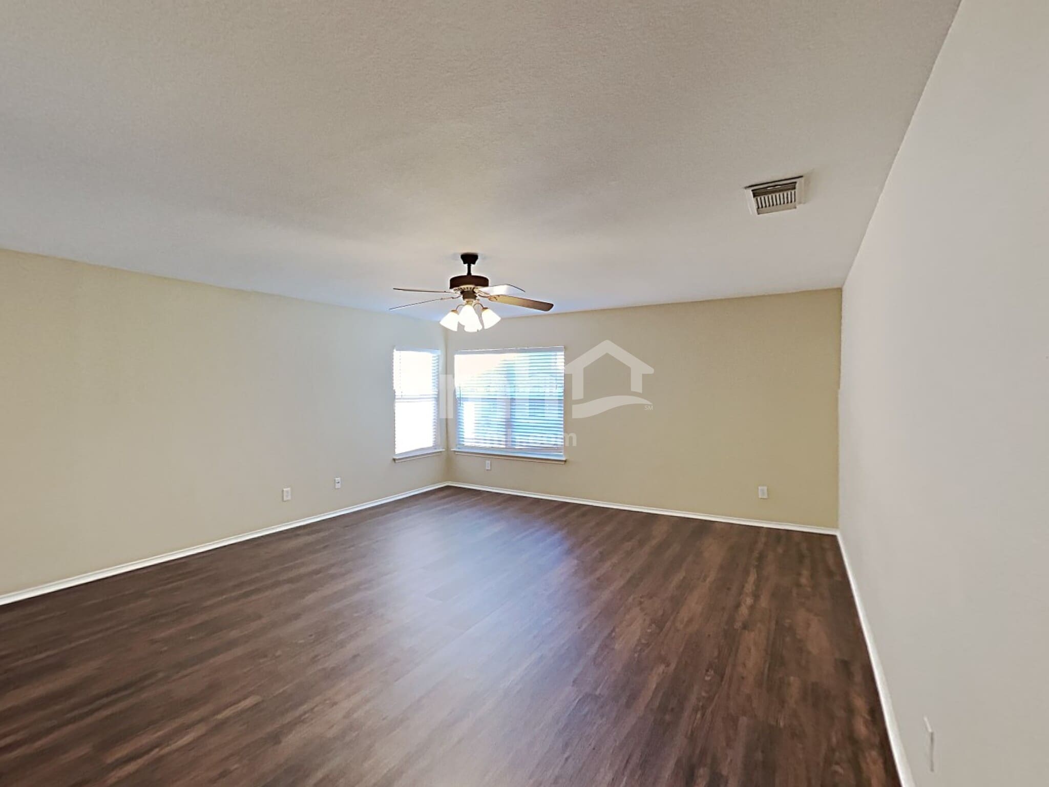 Building Photo - 10339 Manor Crk