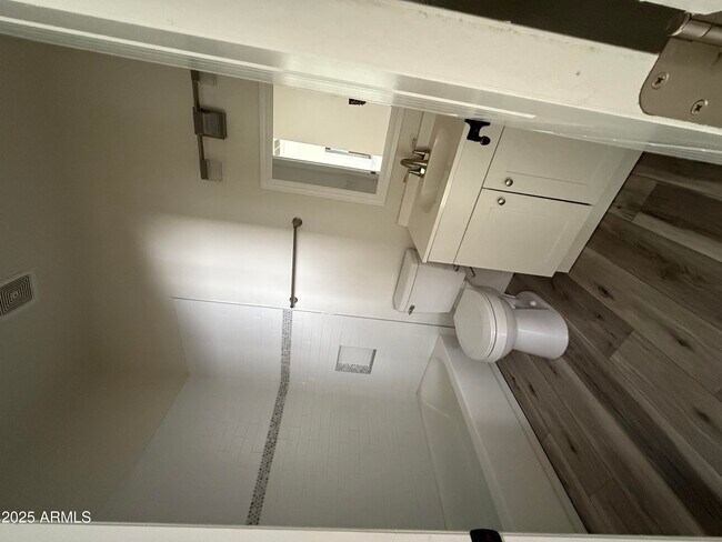 Building Photo - 13423 E Boston St