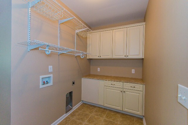 Building Photo - 9500 Helmsley Cir