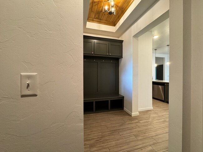 Building Photo - Beautiful 3 Bedroom Home in Azalea Farms in Noble