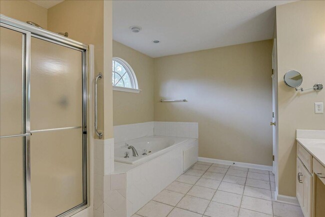Building Photo - 924 Prairie Cir