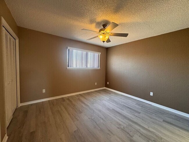 Building Photo - 814 Hidden Harbour Dr