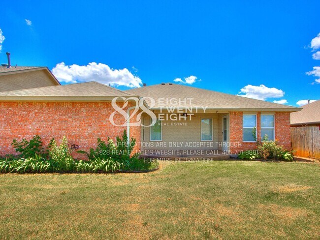 Building Photo - 2909 Line Dr