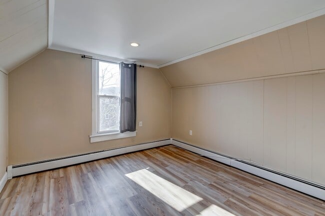 Building Photo - 788 Avenue A Ave