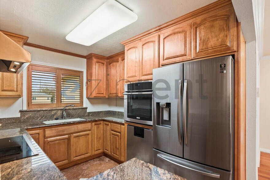 Building Photo - 1141 Kiely Blvd