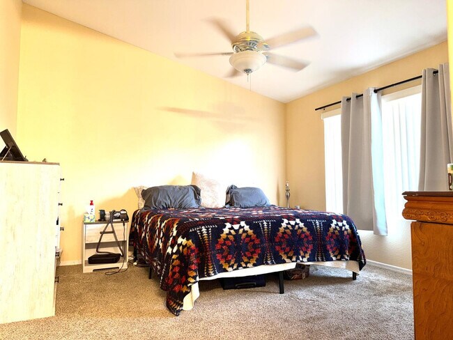 Building Photo - 7283 W Tina Ln