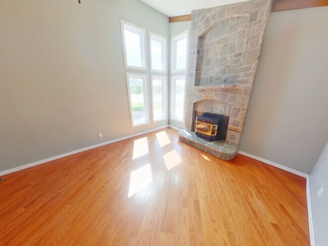 Building Photo - 3BR Andover Home for Rent
