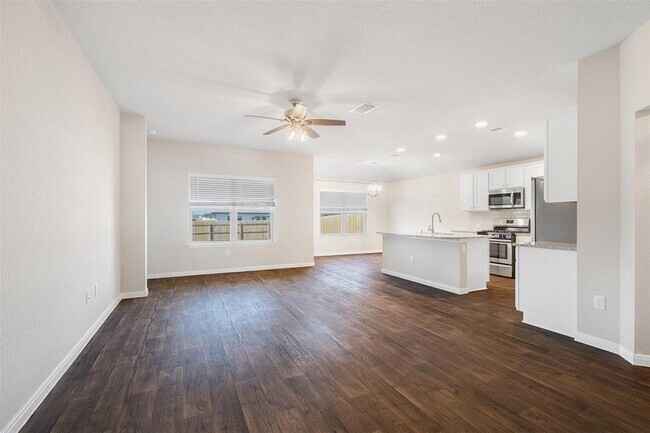 Building Photo - 117 Cranbrook Ln