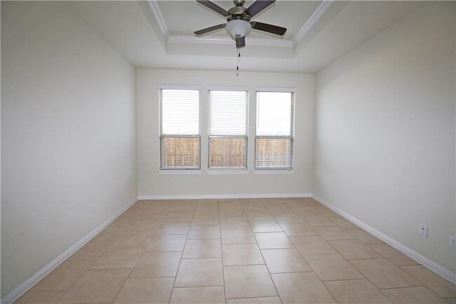 Building Photo - 15912 Cessida St