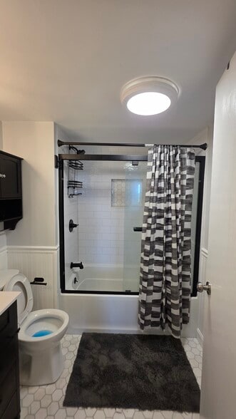 Bathroom 2 - 200 Burkhall St