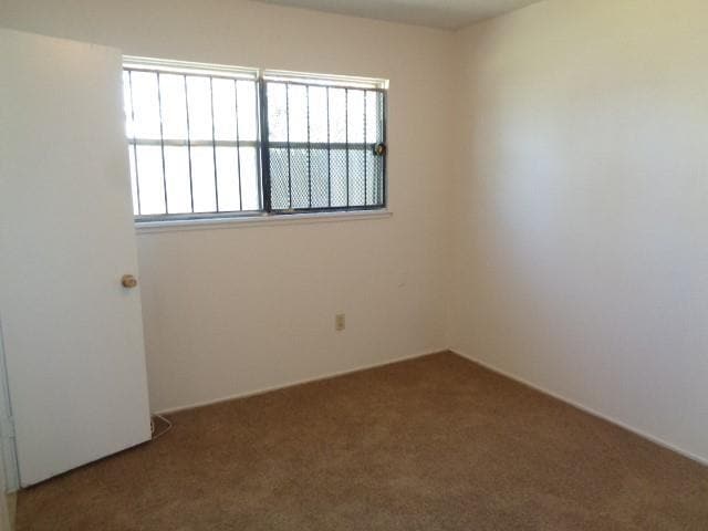 Building Photo - 4002 Cloverbrook Dr