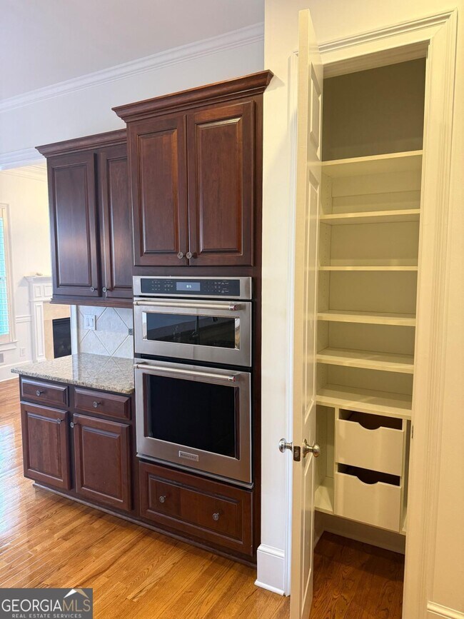 Building Photo - 4703 Legacy Cove Ln