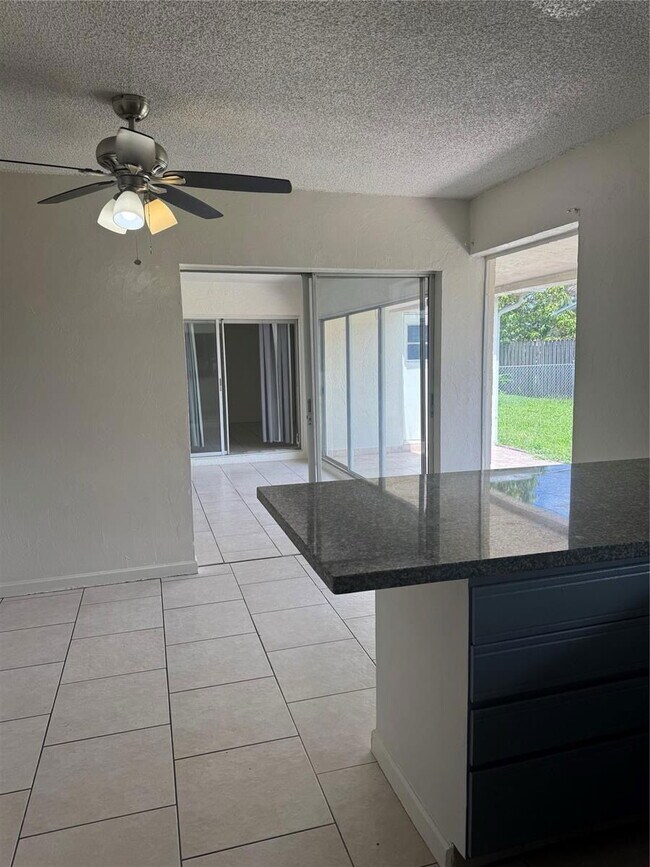 Building Photo - 9651 Sunset Strip
