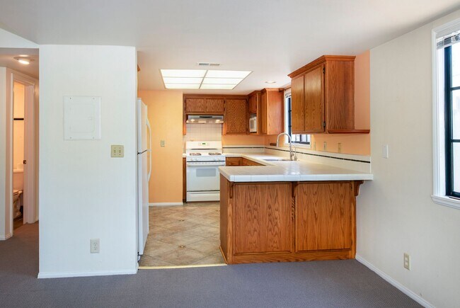 Building Photo - 327 Rancheria St