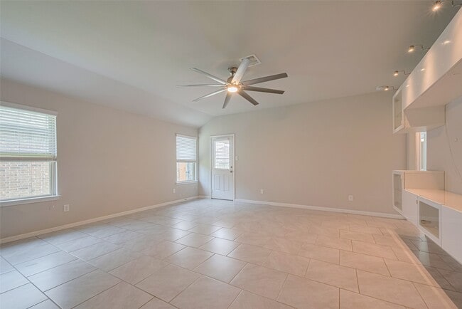 Building Photo - 3010 Veeder Pass Ln