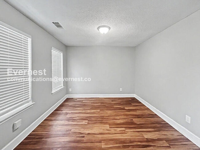 Building Photo - 5791 Blacktop Ct