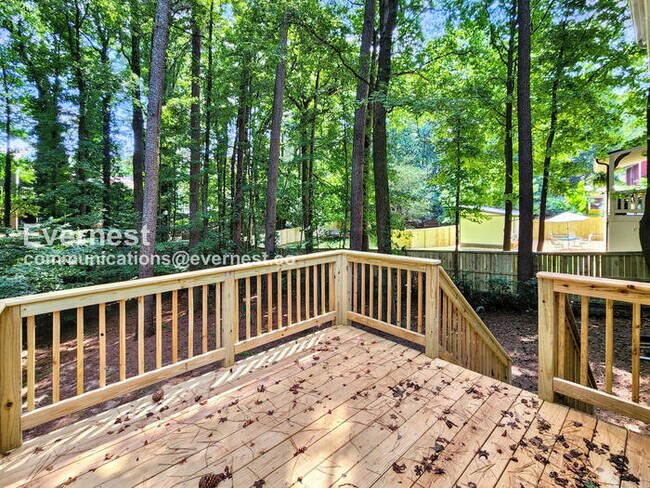 Building Photo - 944 Shiloh Ridge Run NW