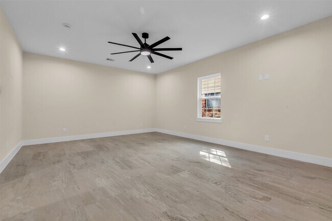 Building Photo - 9630 Vilven Ln