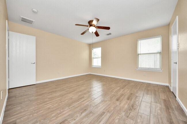 Building Photo - 3815 Pebble Garden Ln